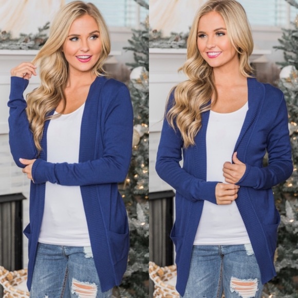 CHELSEA ✨ blue soft knit cardigan with pockets - Picture 2 of 3